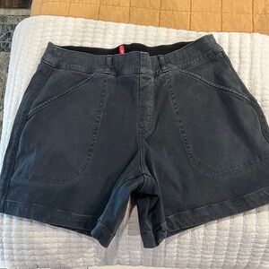 Spanx black size large shorts